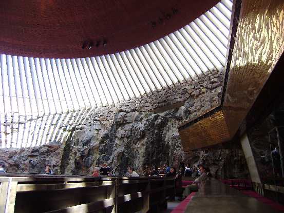 In der Felsenkirche von Helsinki