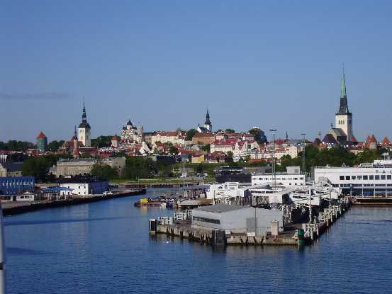 Biclk zurck vom Schiff auf Tallinn