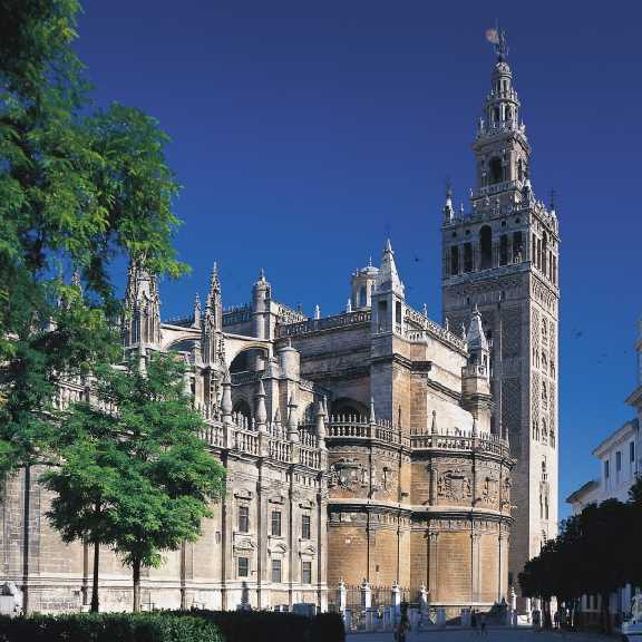 Sevilla: Kathedrale mit Giralda-Turm