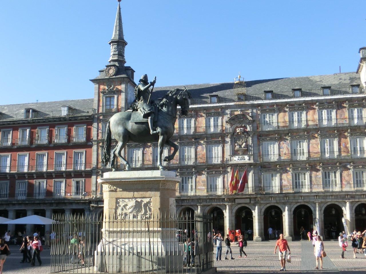 Plaza Mayor mit Denkmal Philipp III.